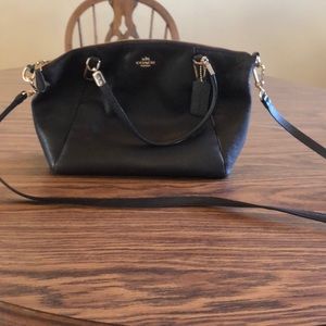 Crossbody Coach purse. Great condition.